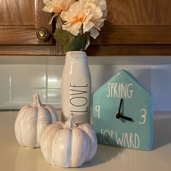 Rae Dunn - Picture 1 of 1